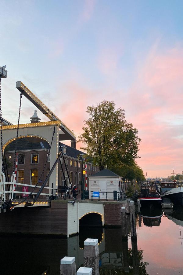 Sweets Walter Sueskindbrug Amsterdam Buitenkant foto